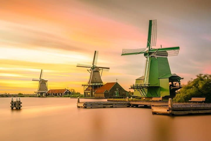 Day Trip from Amsterdam: Windmills, Cheese, Clogs, Volendam & Marken photo 2