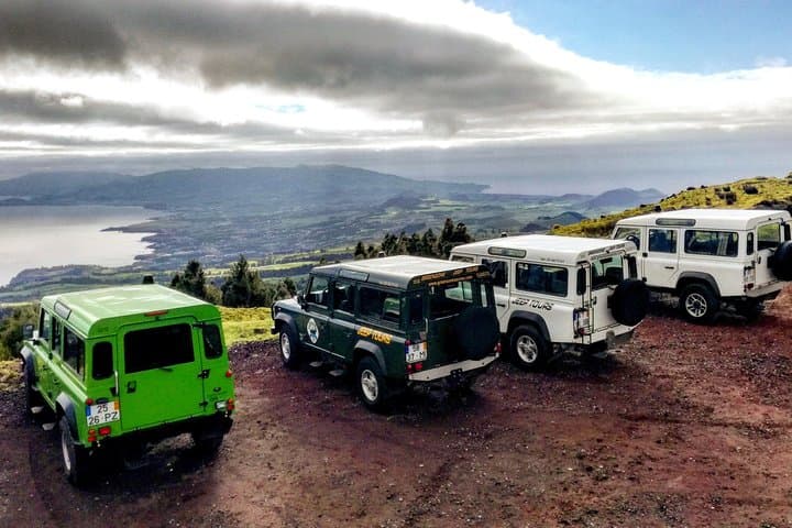 Sete Cidades Jeep Tour: Off-Road Crater Rim Adventure in São Miguel