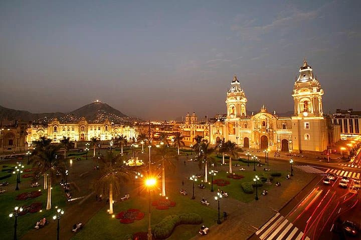 Lima Night Tour: Magic Water Circuit, Historic Downtown & Catacombs photo 3