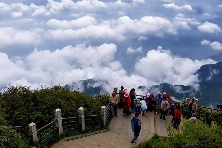 2-Day All-Inclusive Leshan Giant Buddha & Mount Emei Tour from Chengdu photo 5