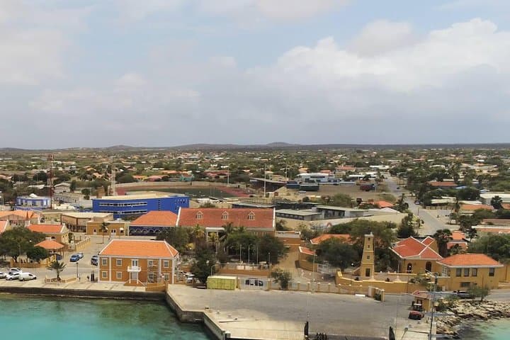 Bonaire Walking Tours: Private Historical & Nature Walks in Kralendijk photo 2