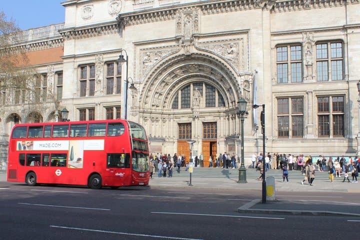 Private Gatwick to Heathrow Transfer via London Attractions — 3-Hour Photo Stop photo 6