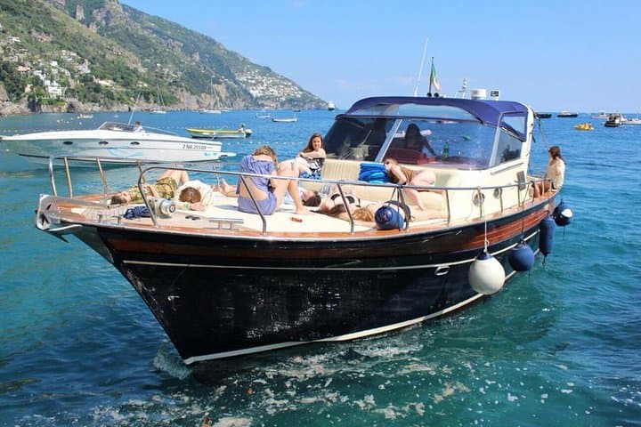 Private Capri Boat Tour from Positano: Swim, Caves & Faraglioni photo 4