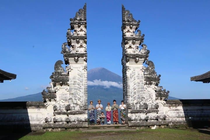 Gate of Heaven: Lempuyang Temple Private Day Tour from Ubud photo 2