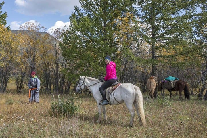 6-Day Central Mongolia Adventure: Khogno Khan, Orkhon Valley & Nomadic Yurts photo 4