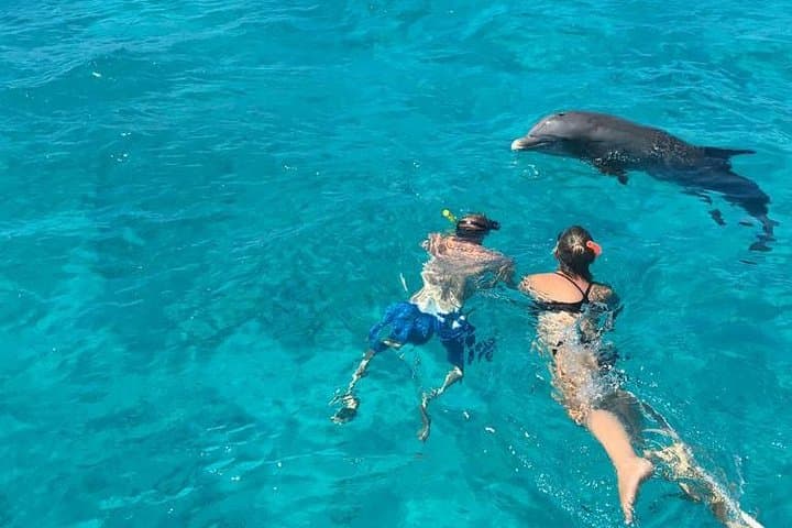 4-Hour Catamaran Sail & Snorkel from Grace Bay — Providenciales Adventure photo 4