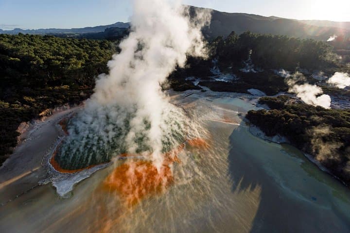 Wai-O-Tapu Thermal Wonderland: Rotorua Geothermal Park Guide photo 3