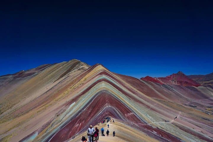 Hiking Rainbow Mountain (Vinicunca) — High-Altitude Colors & Quechua Culture