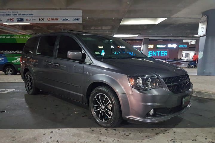 Private airport transfer San Juan (SJU) to Dorado hotels & B&Bs