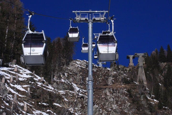 Geneva to Chamonix & Montreux: Private Day Trip to Aiguille du Midi and Château de Chillon photo 4