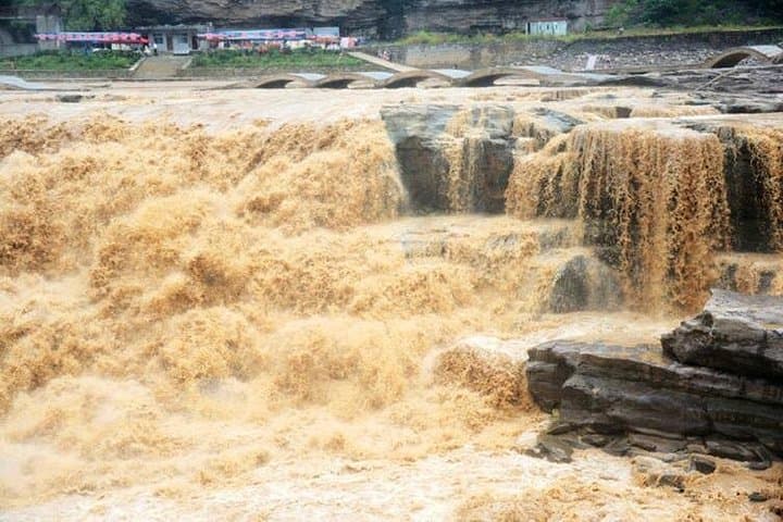 Private Day Tour to Hukou Waterfall from Xi'an — Yellow River's Mighty Drop photo 4
