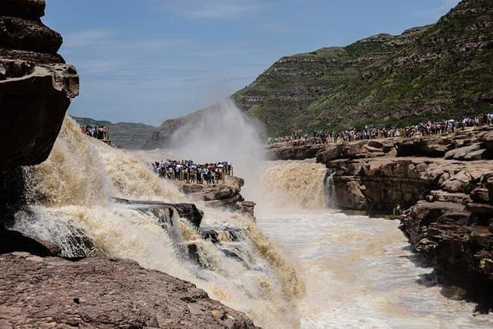 Private Day Tour to Hukou Waterfall from Xi'an — Yellow River's Mighty Drop photo 5