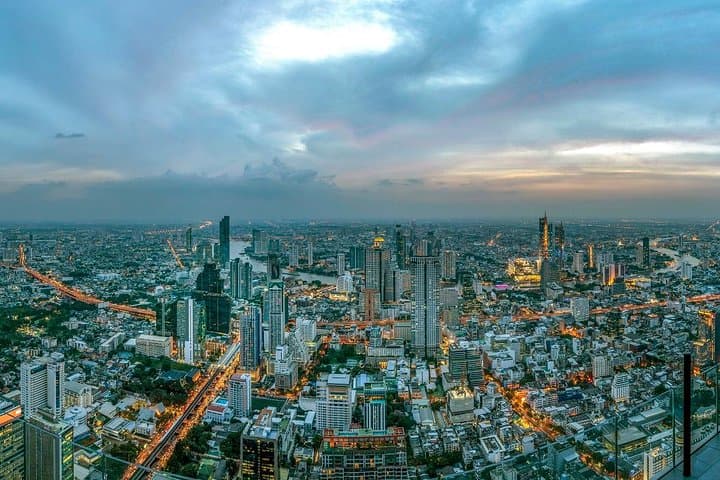 Mahanakhon Sky Walk: Bangkok's 314m Glass Observation Deck photo 4