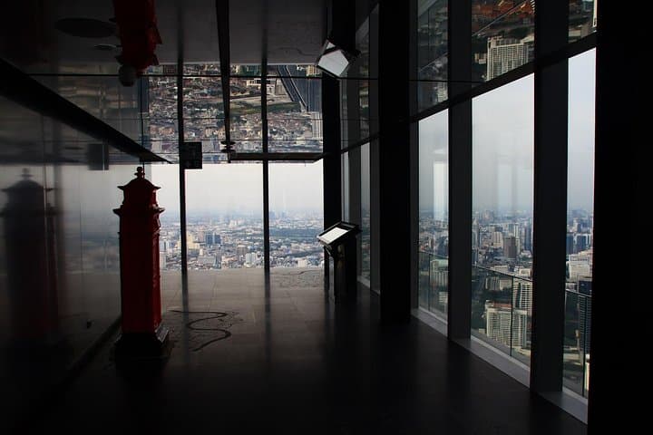 Mahanakhon Sky Walk: Bangkok's 314m Glass Observation Deck photo 5