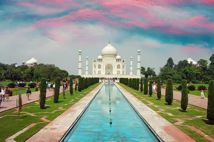 Same-Day Taj Mahal Tour from Delhi — Private Car Trip to Agra photo 3