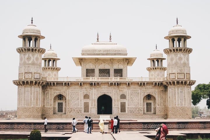 Same-Day Taj Mahal Tour from Delhi — Private Car Trip to Agra photo 5