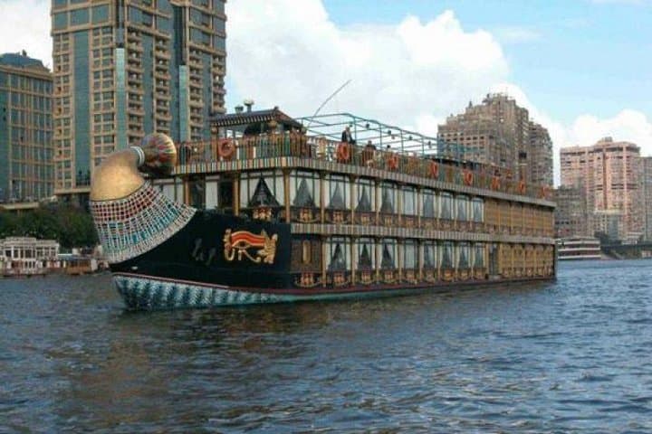 Nile Dinner Cruise in Cairo: Evening Cruise with Dinner, Belly Dance & Transfers photo 3