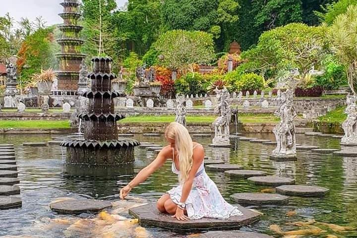 Bali's Most Instagrammable Day Tour: Lempuyang, Tirta Gangga & Tibumana Waterfall photo 4