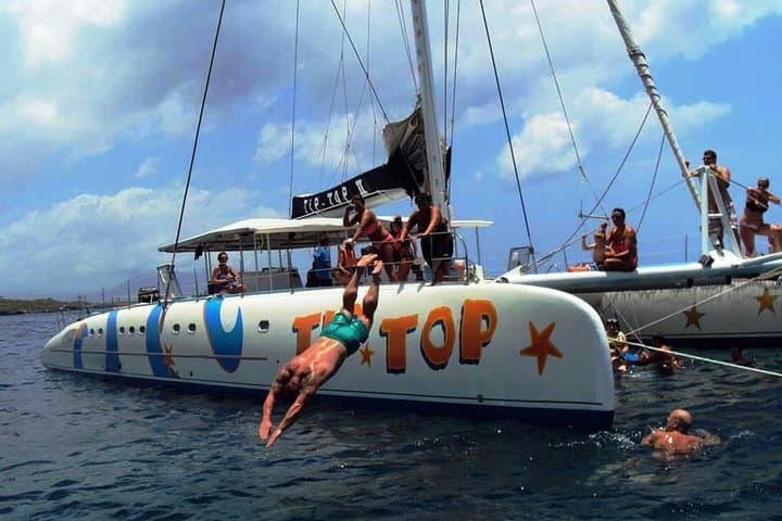 Sosúa Catamaran Snorkeling and Sailing Day Trip from Puerto Plata