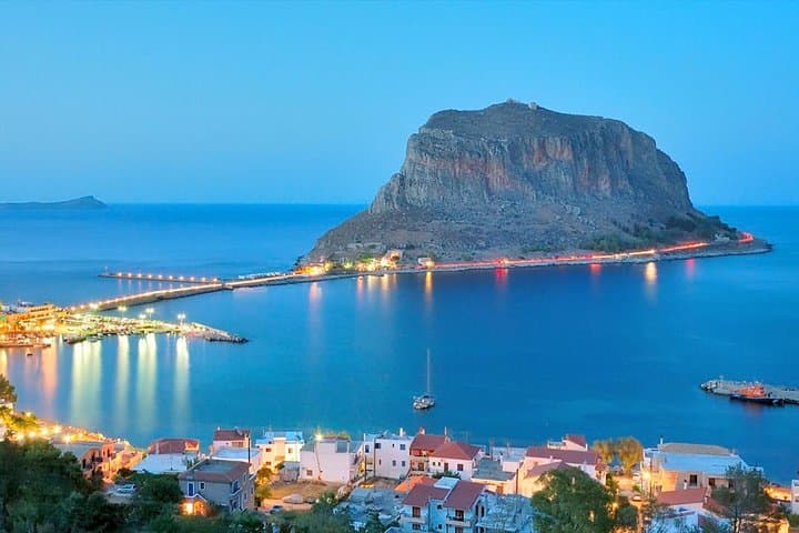 Off-Season Greece: 19-Day Private Tour of UNESCO Sites from Athens