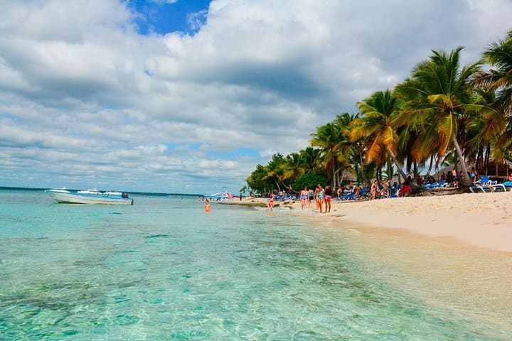 Catalina Island Snorkel & Beach Day Trip from Punta Cana