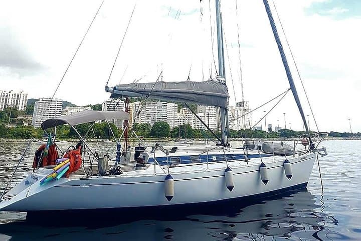 Sail Rio’s Iconic Bay: Private 3-Hour Yacht Adventure from Marina da Gloria photo 4