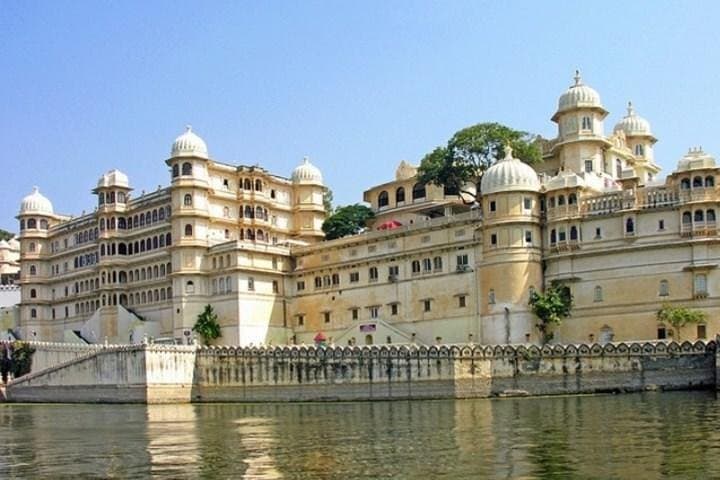 Udaipur and Jodhpur 5-Day Tour: Palaces, Forts & Lakes of Rajasthan photo 3