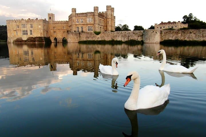 Leeds Castle, Canterbury & Greenwich Day Trip from London: Private Castle Viewing and Thames Sunset Cruise photo 3
