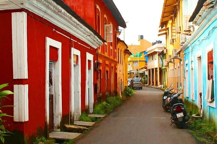 Goa-walking-tour-panjim-history-culture-fontainhas photo 6