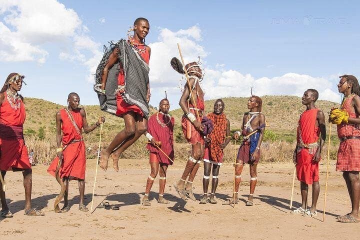Classic Luxury Masai Mara 4x4 Safari — 4-Day Wildlife Experience from Nairobi photo 1