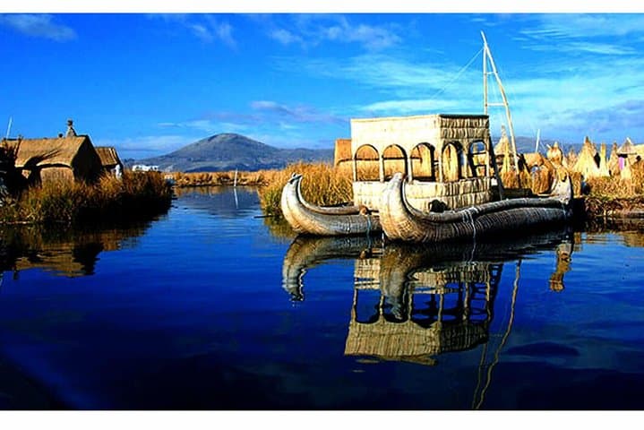 Kayak to the Uros and Taquile: Lake Titicaca Day Trip from Puno photo 2