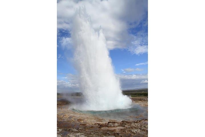 Extended Golden Circle Tour from Reykjavik — Thingvellir, Geysir, Gullfoss & Secret Lagoon photo 6