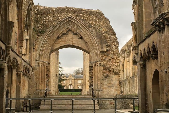 Stonehenge, Glastonbury & Avebury: Small-Group Day Trip from London photo 5