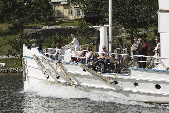 Guided Stockholm Archipelago Cruise — Best Sights in 1.5–3 Hours photo 3