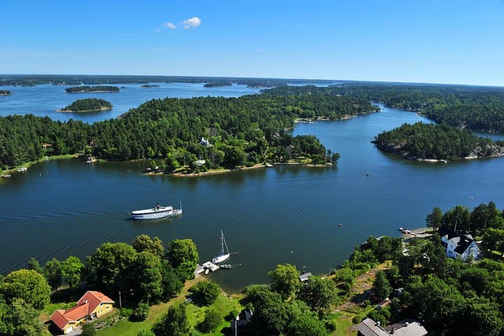 Guided Stockholm Archipelago Cruise — Best Sights in 1.5–3 Hours
