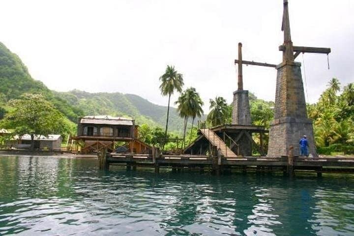 Pirates of the Caribbean St Vincent Tour: Fort Charlotte, Wallilabou & Buccament Beach
