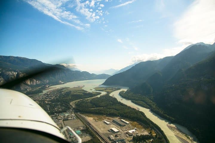 Squamish Explorer Flightseeing Tour: 35-Minute Scenic Flight Over Garibaldi Provincial Park photo 3