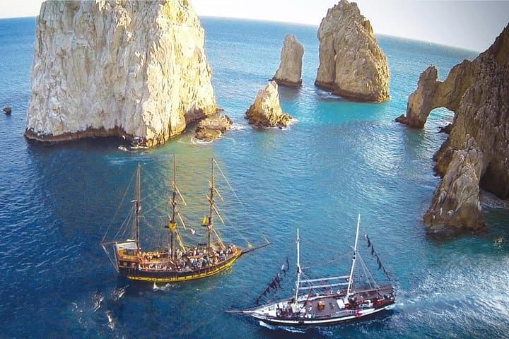 Cabo Pirate Snorkel Cruise: Snorkel El Arco, Lunch & Open Bar photo 4