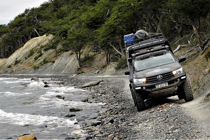 Off-Road 4x4 Lakes Tour from Ushuaia: Fagnano & Escondido with Argentine BBQ photo 3