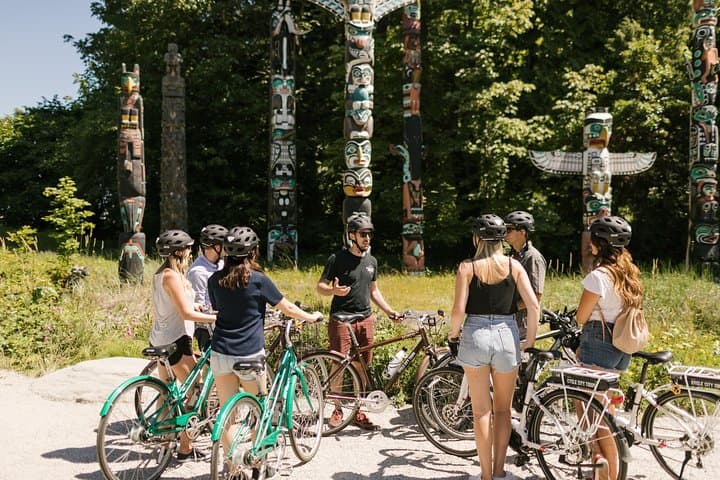 Stanley Park Bicycle Tour: Seawall, Totems & Temperate Rainforest Ride photo 4