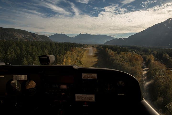 Squamish Explorer Flightseeing Tour: 35-Minute Scenic Flight Over Garibaldi Provincial Park photo 4