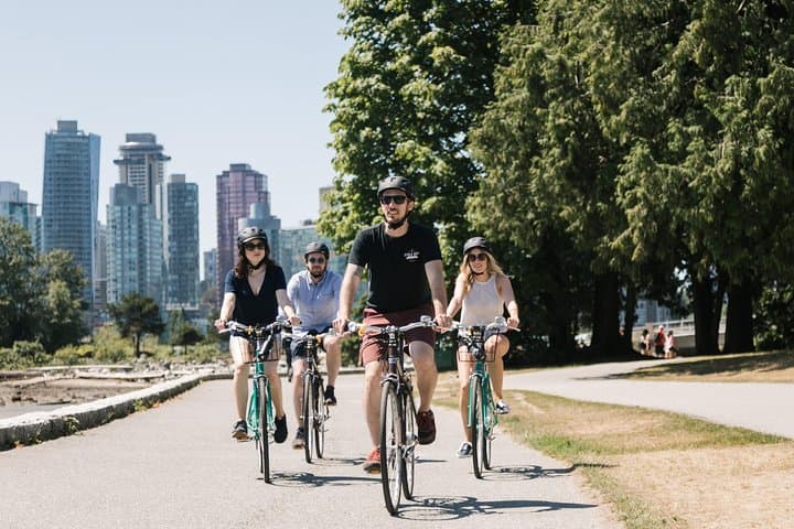 Vancouver Highlights Bike Tour: Stanley Park Seawall & City Sights