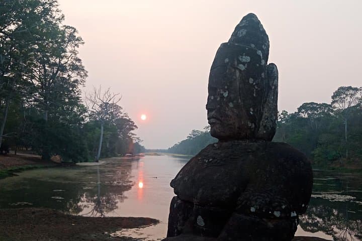 Angkor Jeep Tour: Angkor Wat, Angkor Thom & Ta Phrom by Vintage Jeep photo 3