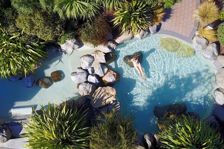 Hanmer Springs Thermal Pools & Spa: Guide to Soaking, Slides & Mountain Views photo 2