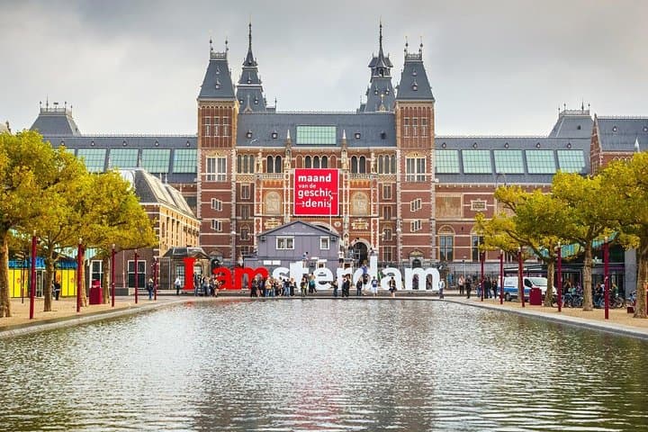 Full-Day Private Tour from Brussels: Traditional Holland, Zaanse Schans & Amsterdam