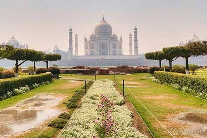 Sunrise Taj Mahal & Agra Fort: Private Day Tour from Gurgaon photo 4