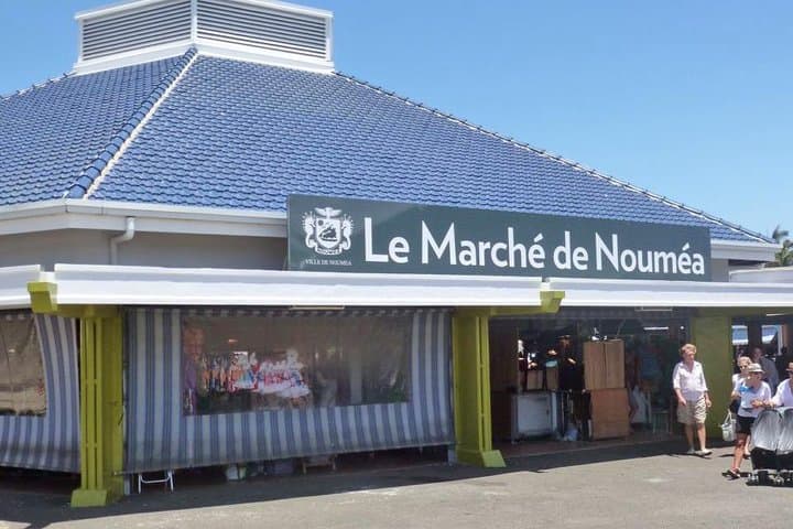 Nouméa Hop-On Hop-Off All-Day Sightseeing Bus Pass photo 2