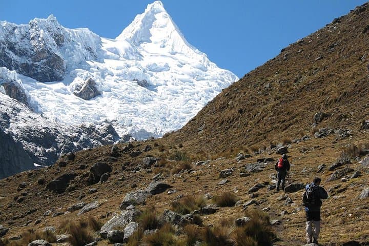 11-Day Alpamayo Circuit Trek: High-Altitude Camping in Peru's Cordillera Blanca photo 3