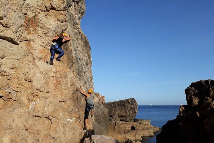 Rock Climbing in Cascais: Ocean-Edge Limestone Routes Near Lisbon photo 2