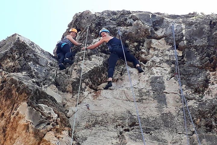 Rock Climbing in Cascais: Ocean-Edge Limestone Routes Near Lisbon photo 5